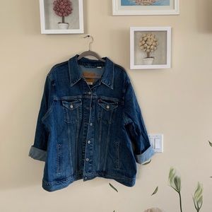 levi’s denim jacket